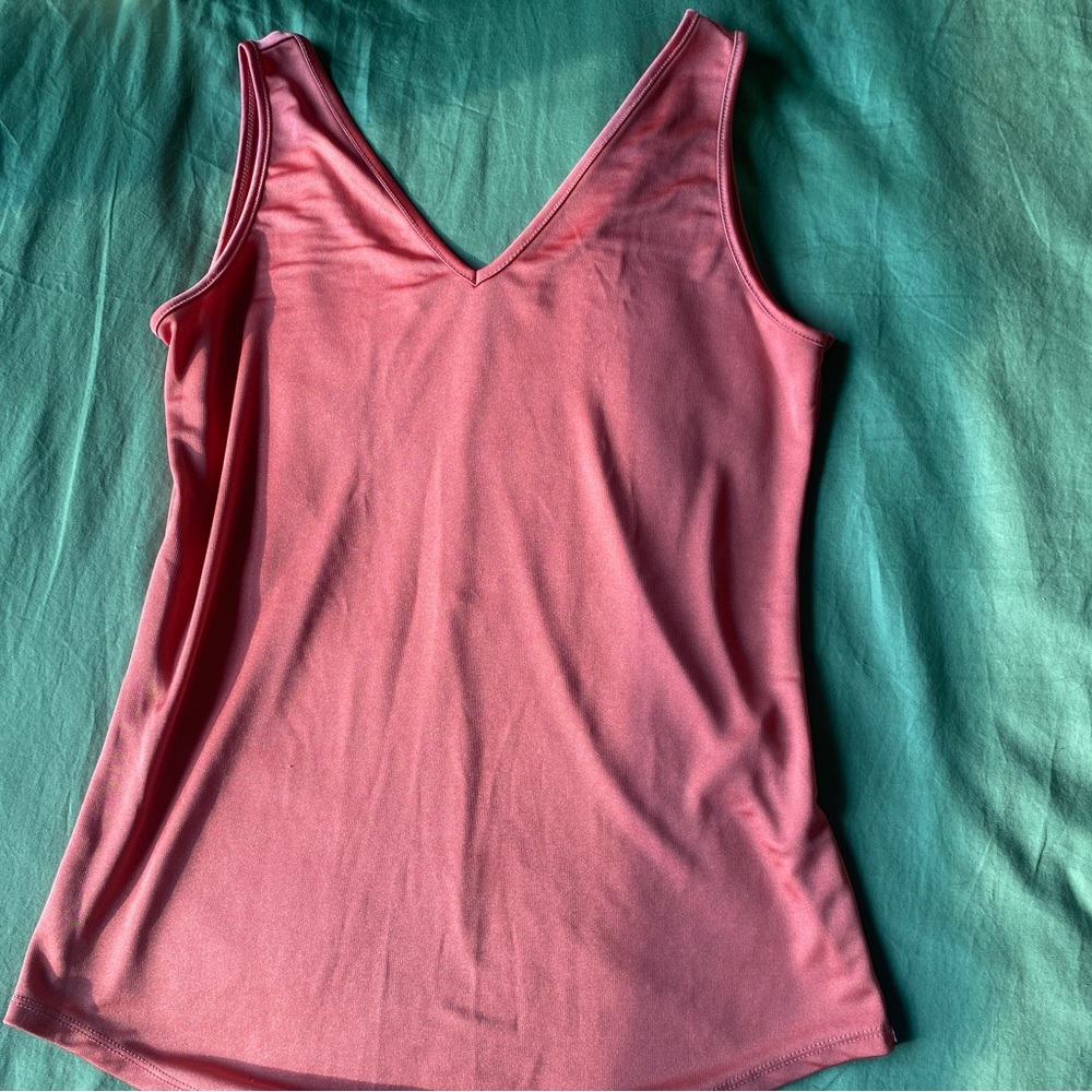 White House Black Market Coral Top Size XS Never Worn